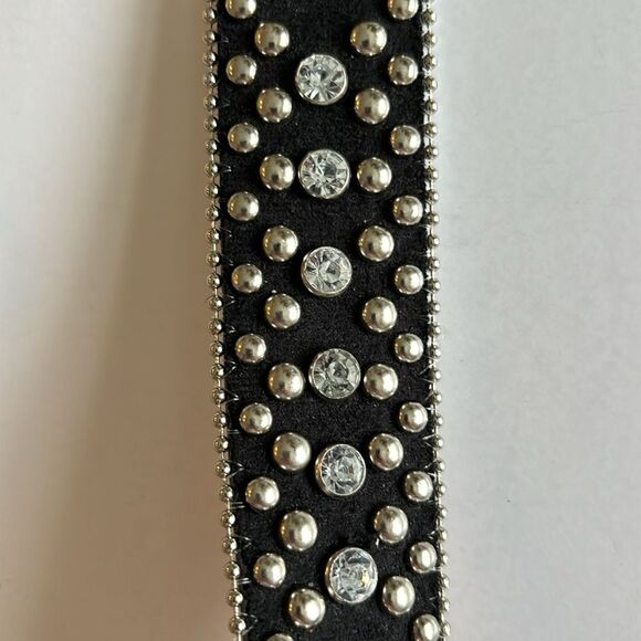 Guess Black Suede Studded Western Style Belt Silver Buckle Size Large - Picture 7 of 9